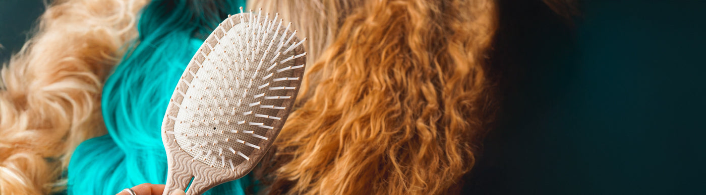 Learn how to brush a wig with these easy steps!